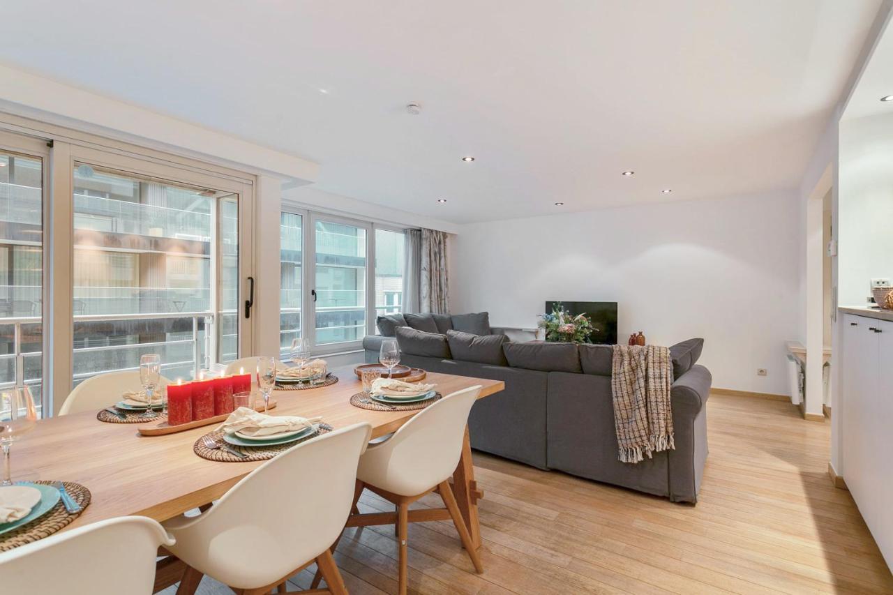Family Friendly And Fully Equipped Apt 100M From Beach Appartement Knokke-Heist Buitenkant foto